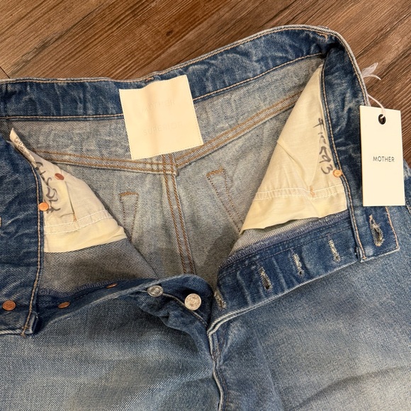 MOTHER Whole Lot Fray Shorts - Picture 3 of 5